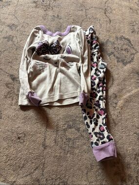 Kids Cream and Purple Cat Face Pajama Set